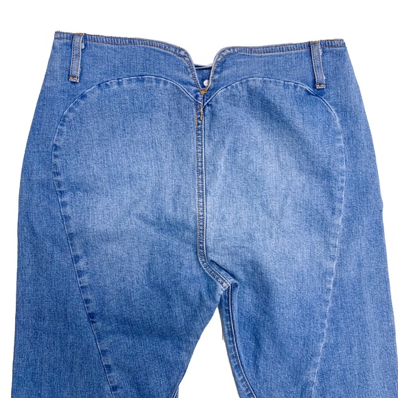 REVICE Denim - Revice Denim High Waisted Flare Women's Heart Butt Size 29x32 RN 150079